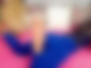 Live cam show with charllotte_sexy - Brown Hair on friskycurves.com