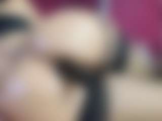 Live cam show with issyfreya - Squirt on Camsoda