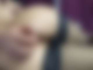 issyfreya's Live Sex Cam Show