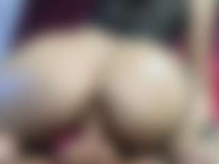 issyfreya's Live Sex Cam Show