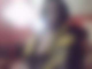 Live cam show with AFRICA THEE SAVAGE - Bedroom on Lustler