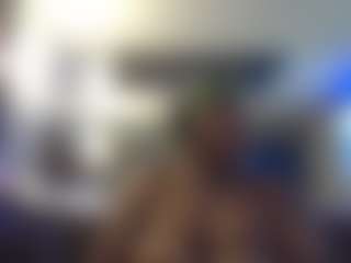 Live cam show with AFRICA THEE SAVAGE - Bikini on Camsoda