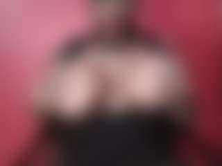 Live cam show with AFRICA THEE SAVAGE - Solo on madthumbs