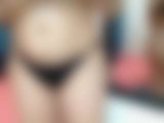Live cam show with Andrea-wish - Fingers on CamwithHer