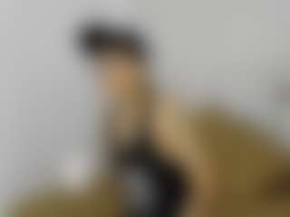 Live cam show with AntonyDossa - Flashing on livesuperchat.net