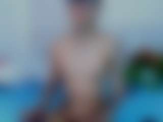 Live cam show with AntonyDossa - Smoking on eurowanks.com