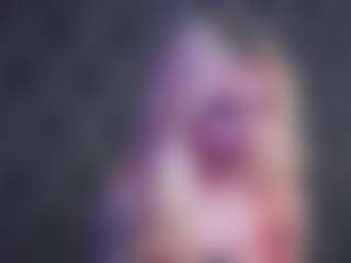 Live cam show with BiankaViper - Average on Milfs Live