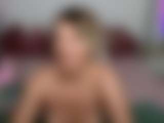BushyBarb MILF webcam performer live streaming