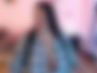 Live cam show with Catalinaa-dss - Oil on AdultVida.com
