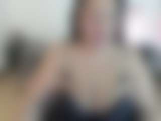 Live cam show with Catalinaa-dss - New Brown Eyes on SpunkLive
