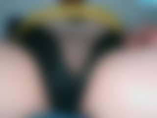 Live cam show with Elizza6869 - Mature on CamwithHer