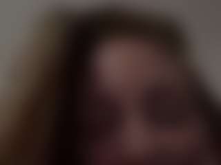 Frecks100's Live Sex Cam Show