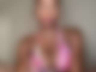 itsbombshellbarbie's Live Sex Cam Show