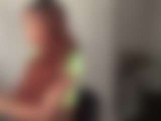 Live cam show with itsbombshellbarbie - Tease on Camsoda