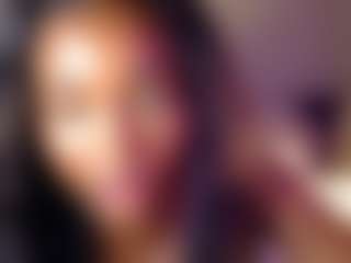 Live cam show with itsbombshellbarbie - Tease Ebony on camgirlchat.live