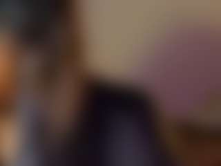 Live cam show with itsbombshellbarbie - Black College on SmokeAndPoke