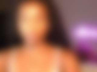 Live cam show with itsbombshellbarbie - Strip Ebony on Camsoda
