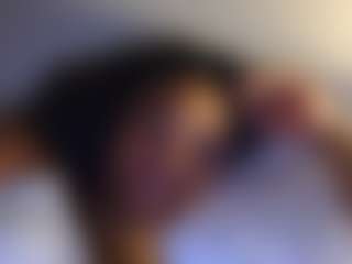 Live cam show with itsbombshellbarbie - Ebony Amateur on Camsoda