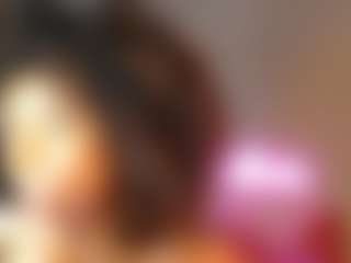Live cam show with itsbombshellbarbie - Ebony Teen (18+) on Dolls Live