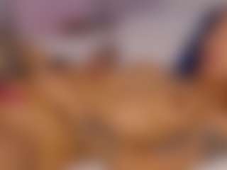MARI-CRUZ's Live Sex Cam Show
