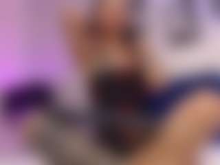 Live cam show with MARI-CRUZ - Small Ass on AdultVida.com