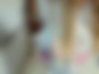 MiaMooonn's Live Sex Cam Show