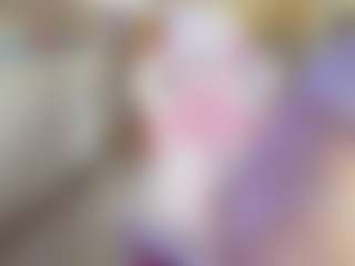 MiaMooonn's Live Sex Cam Show