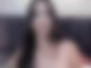 Live cam show with NaiaRose - Teen (18+) on CamClone