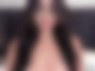 Live cam show with NaiaRose - Squirt on Cam Slut