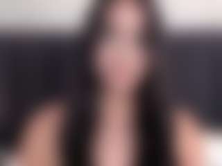 Live cam show with NaiaRose - Cum on Hubzter Live