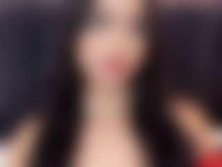 Live cam show with NaiaRose - Lush Brown Hair on livesuperchat.net