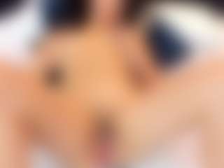 Live cam show with NaiaRose - Brown Eyes Brown Hair on Camiplay Live