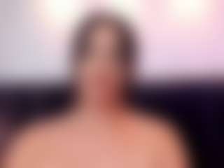 Live cam show with NaiaRose - Spank Lovense on liverealitysex.com