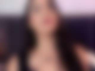 Live cam show with NaiaRose - Squirt on Camiplay Live