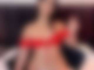 Spettacolo in cam dal vivo con NaiaRose - Bikini su Camsoda