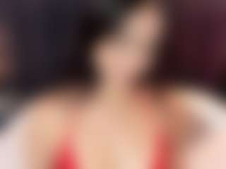 Live cam show with NaiaRose - Booty on friskycurves.com