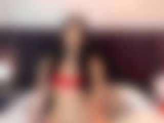 Live cam show with NaiaRose - Booty on UwU Esports
