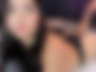 Live cam show with NaiaRose - Tight on CamClone