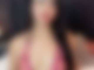 Live cam show with NaiaRose - Booty on Camsoda