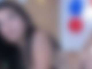 Live cam show with NatalieGarciia - Shaved Pussy on liverealitysex.com