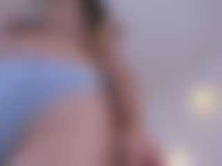 Live cam show with NatalieGarciia - Submissive on Hubzter Live
