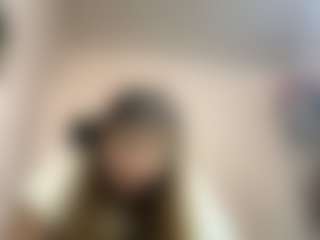 Live cam show with Emma - Teen (18+) on Strip Flash - Live Sex Shows