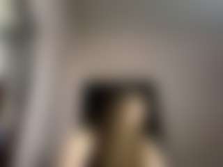 Live cam show with Emma - New Big Tits on Camiplay Live