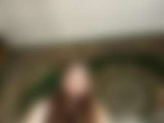 Live cam show with Emma - Cute on Camming Site