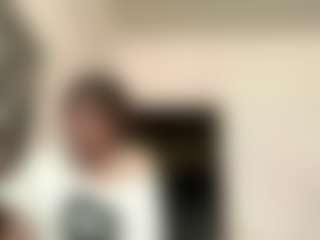 Live cam show with Emma - Skinny on Camsoda