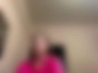 Live cam show with Emma - Average on Camsoda