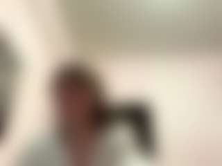 Live cam show with Emma - College Brown Hair on Camsoda