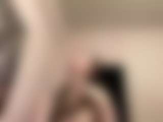 Live cam show with Emma - Brown Hair on fuklive.com