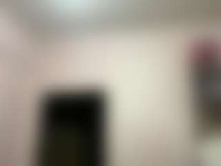 Live cam show with Emma - Hairy Pussy on xDating