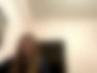 Live cam show with Emma - Brown Hair on Fling VIP Chat